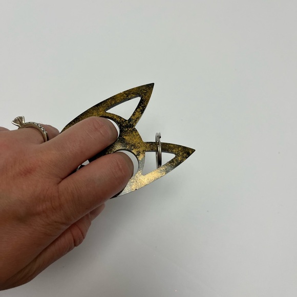 NWOT ⚜️🖤⚜️ Handmade Resin Self Defense Key Chain - Picture 9 of 10